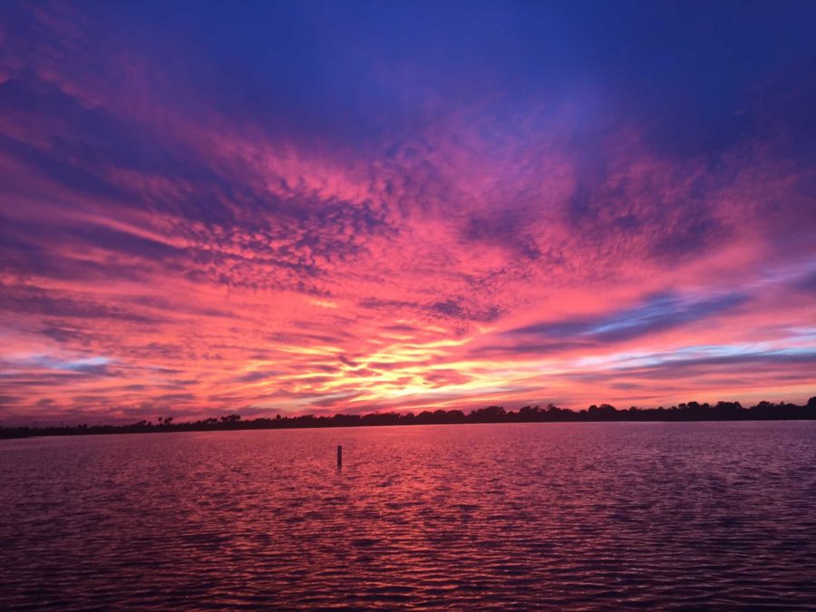 Sunset over the lake 