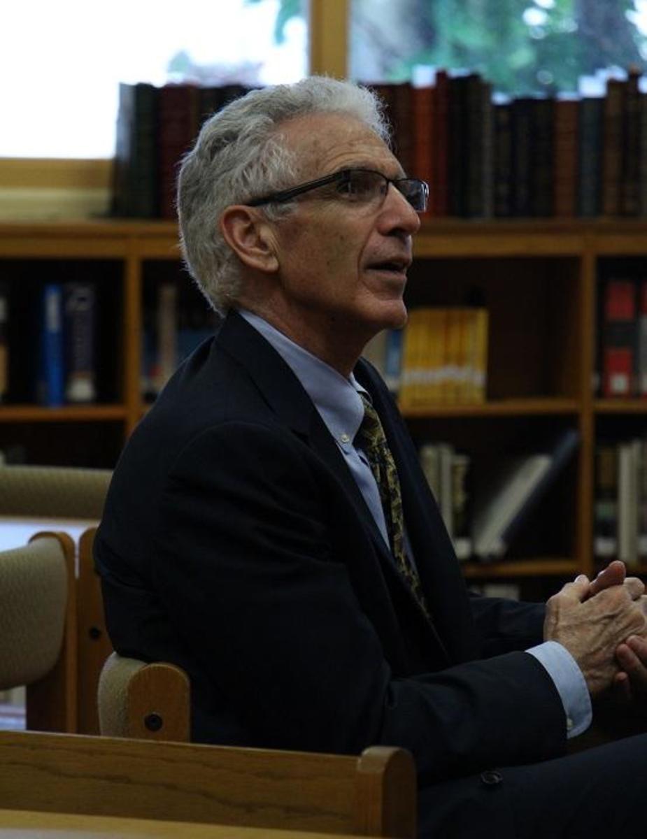 Dr.+Marzano+visits+Dreyfoos