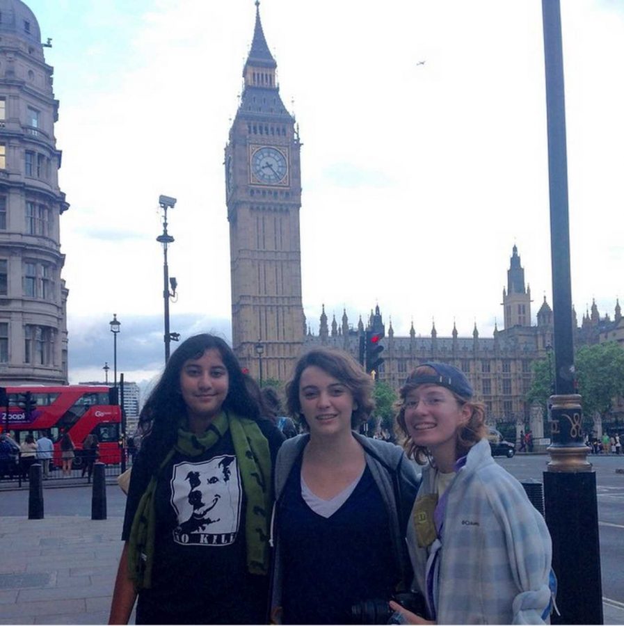 (L-R) Communications juniors Uma Raja, Sam Marshall and Brianna Steidle stand in front of Big Ben in London, England.