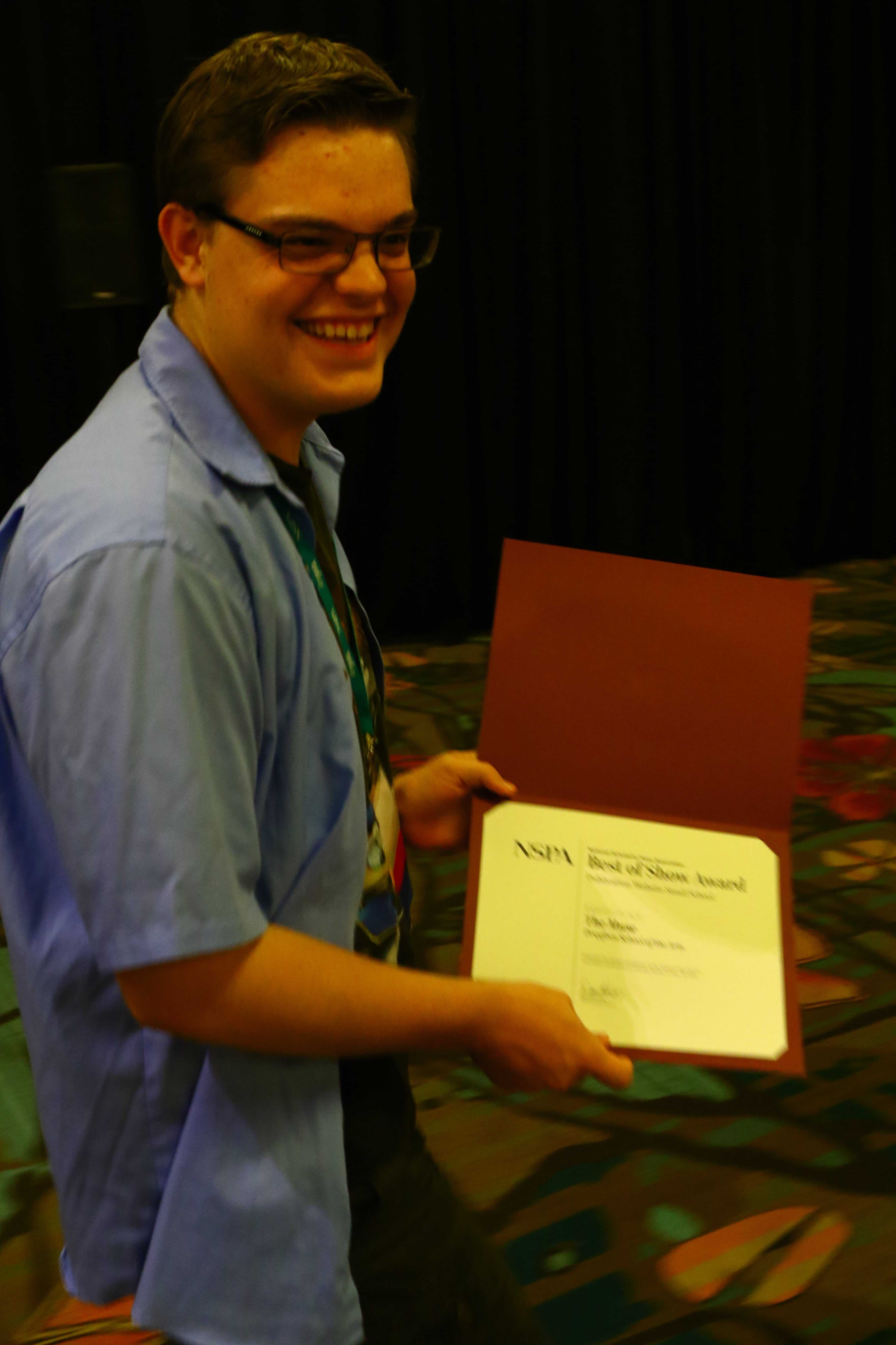 Students attend JEA/NSPA journalism convention, receive awards