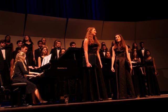 Vocal juniors Hannah Glas and  Judianna Meyers-Sinett perform an soprano duet. Vocal junior Sophia Oaks  plays the piano.