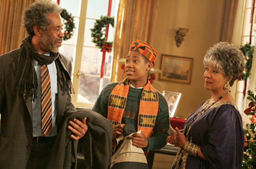 Everybody Hates Kwanza --- Pictured (L-R)  Jeris Lee Poindexter as Kill Moves,  Tyler James Williams as Chris and Phylicia Rashad as Kathleen Deveraux  in   EVERYBODY HATES CHRIS on The CW. Photo:  Vivian Zink/ The CW @ 2007 The CW Network LLC   All right reserved