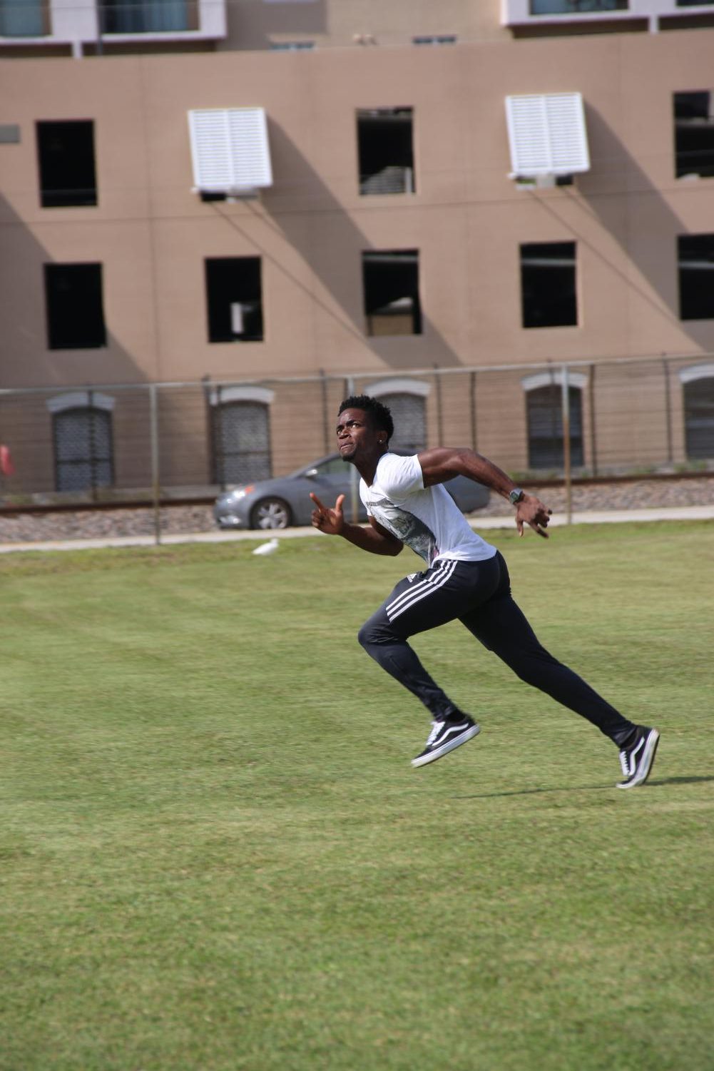 KICKING+OFF+SPIRIT+WEEK%3A+TEACHER+VS+STUDENT+KICKBALL+GAME