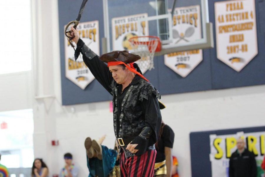 After being asked by his senior students, social studies teacher David Pardo took on the role of a pirate during the senior skit at Pep Rally. “I was shocked at how much time and energy was put into [Pep Rally], both by the students and the staff,” Mr. Pardo said. Although he enjoyed participating, Mr. Pardo hopes just to be a part of the audience in next year’s Pep Rally.