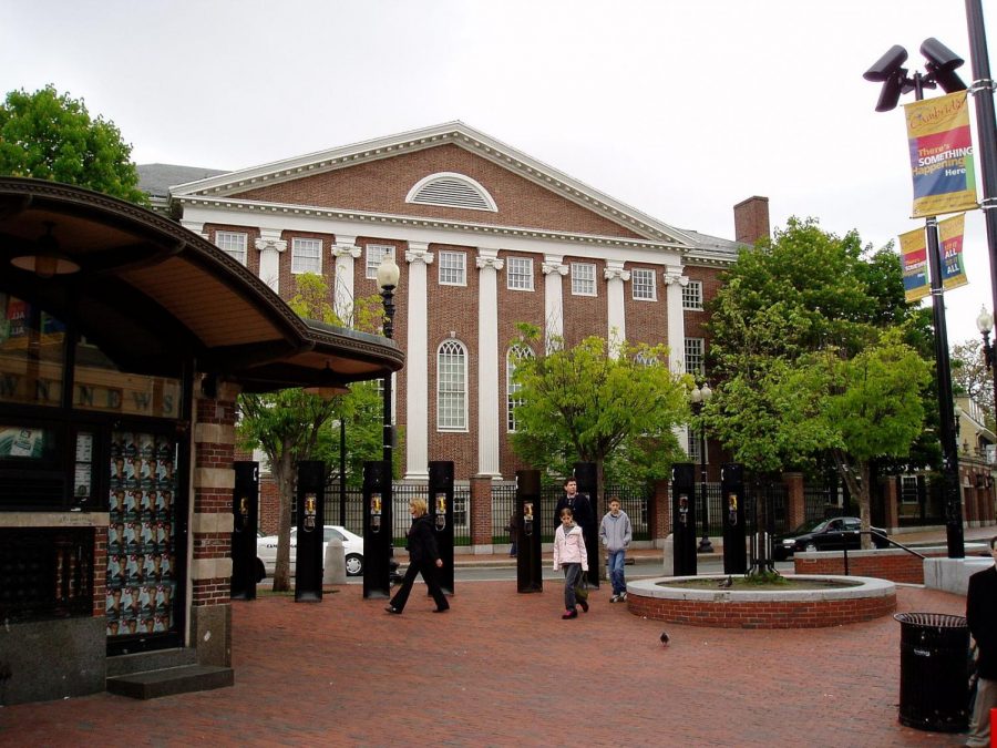 “Cambridge Harvard Square” by Muns is licensed under CC by 2.0 Generic.