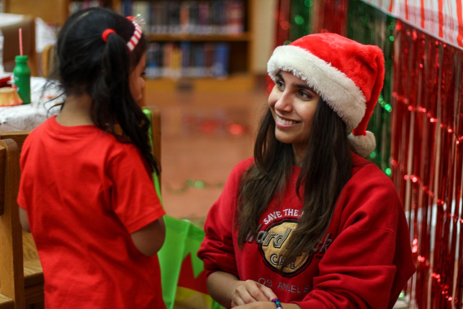 JEFFERSON+JUBILEE+DELIVERS+A+HOLIDAY+SURPRISE+TO+ELEMENTARY+STUDENTS