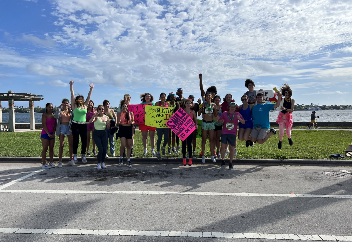 [Brief] Students Volunteer at Water Station